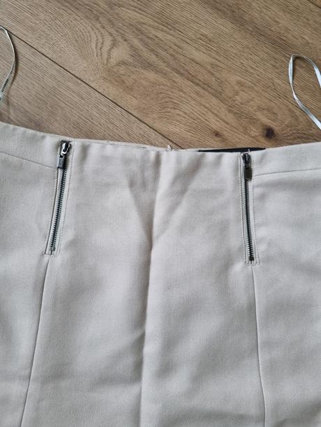 Krémová hrubšia sukňa  reserved veľ. 42, reserved,42