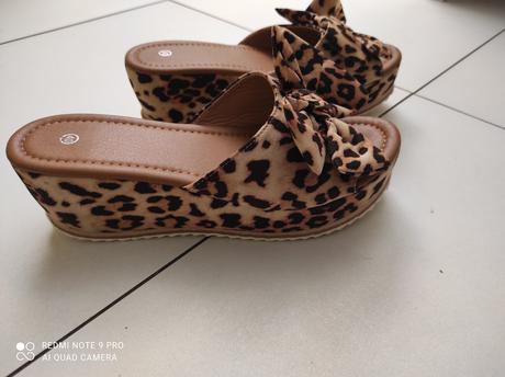 Tigrovane šľapky, 39