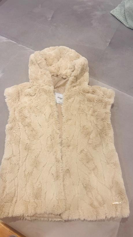 Vesta kozusinkova, mayoral,122