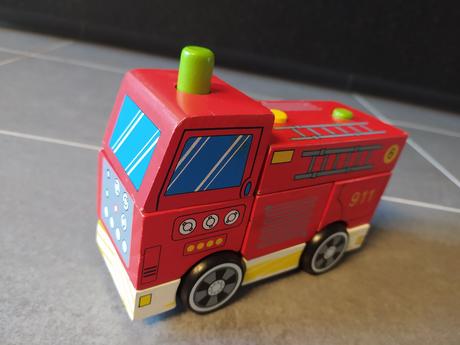 Drevená skladačka - auto, 