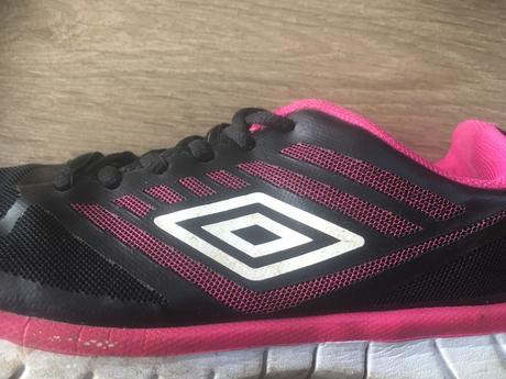 Dievčenské botasky zn. umbro, veľ.37.5, umbro,37