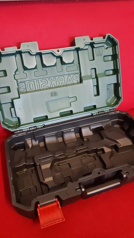 Predám 2 kufríky z parkside., 