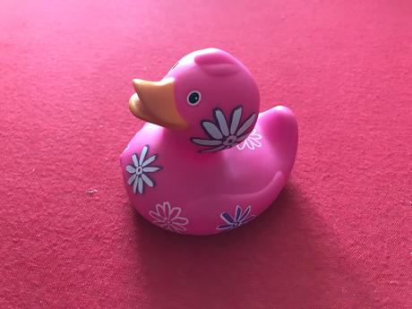 Kačička do vody gumena, dlzka 9 cm, výška 9 cm,