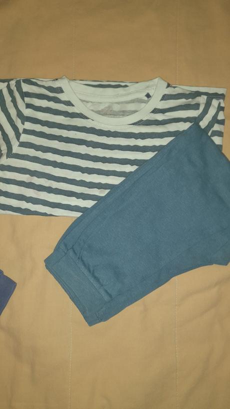 Pyzamko bavlnene+jedno gratis, lupilu,98