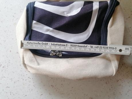 Kozmetická taštička,