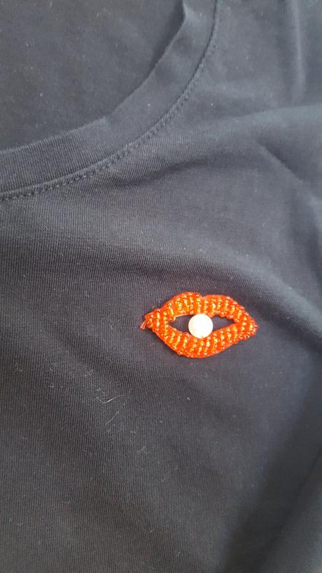 Tričko s deravými rukávmi, 158