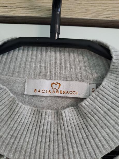 Pulóvrik a perličkami s/m/l, s