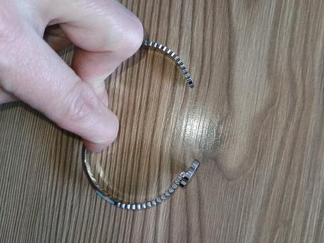 Naramok z krizikom , detský, 