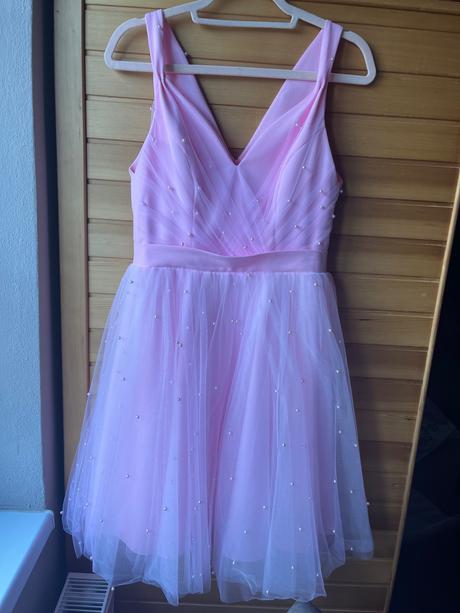 Slávnostne šaty, 38