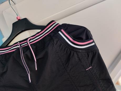 Hrubé nohavice, 134