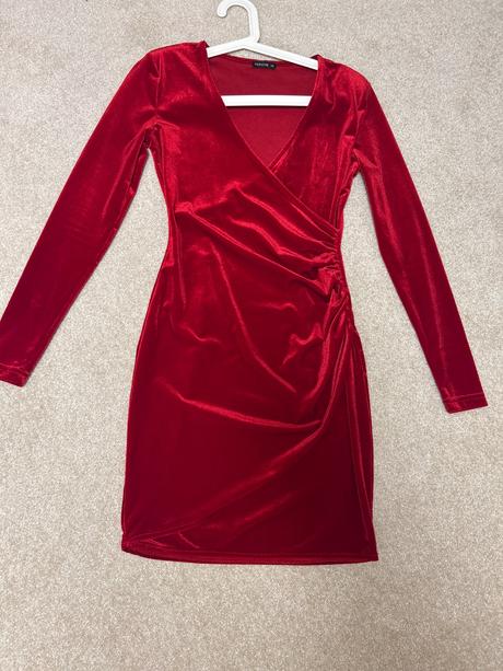 Zamatové šaty veľ. xs, xs