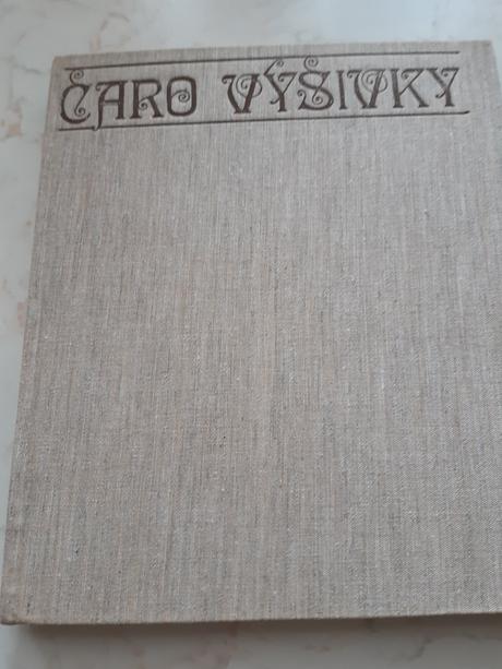 Kniha čaro výšivky, 