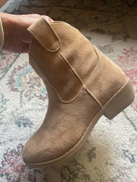 Prechodné čižmicky, reserved,37