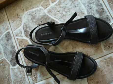 Čierne sandálky, deichmann,34
