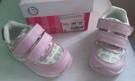 Dievčenské botasky, tenisky nike, 20