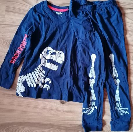 Pyžamko, lupilu,110 / 116