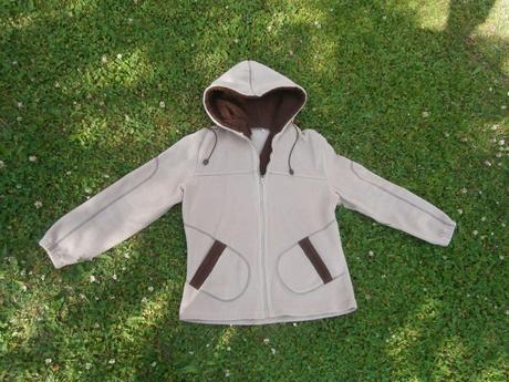 Mikina s kapucňou, 152