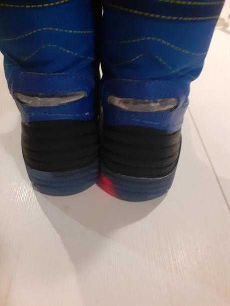 Snehulky blikajúce, lupilu,25