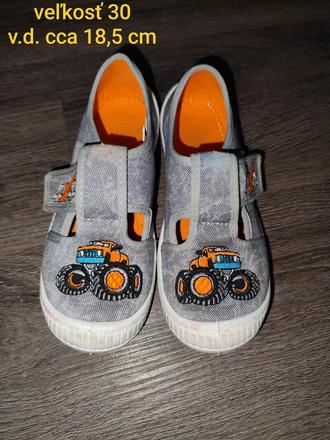 Papuče na suchý zips s monster truckom, 30