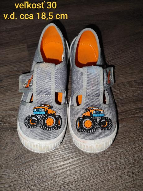 Papuče na suchý zips s monster truckom, 30