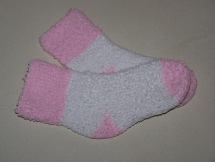 Chlpatkové bielo ružové teplé ponožky málo nosené, 25