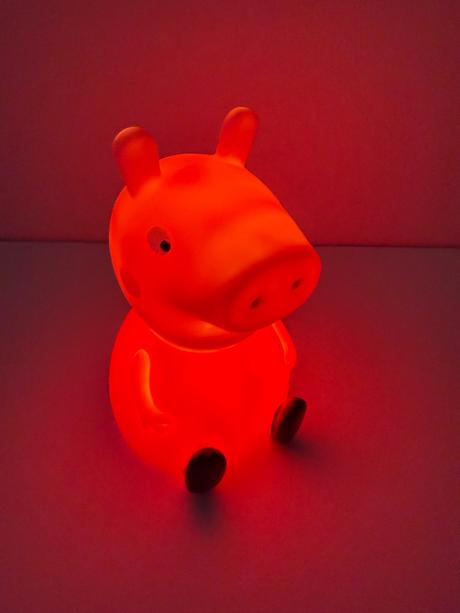 Peppa pig set knižka a nočné svetielko,