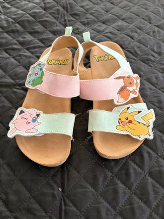 Pokemon sandalky hm, h&m,29