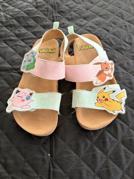 Pokemon sandalky hm, h&m,29