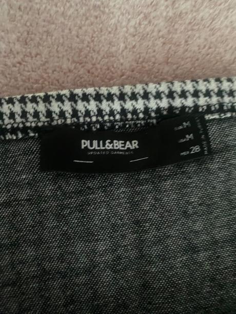 Dámska sukňa pull and bear, m