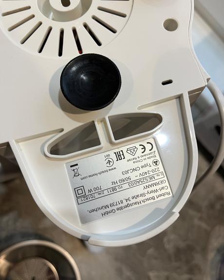 Odšťavovač bosch mes25a0 700w, bosch