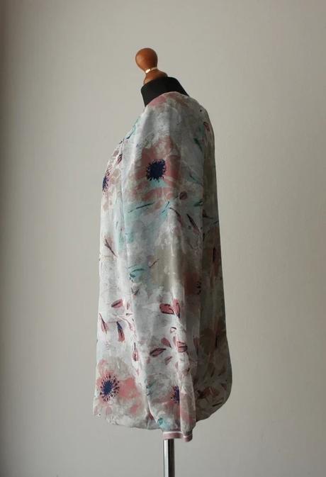 Blúzka s kvetinovou potlačou zn.gina benotti, gina,l