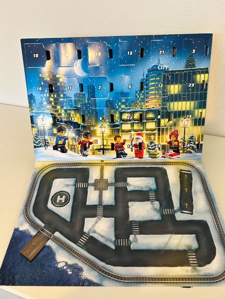 Lego city adventný kalendár 60268,