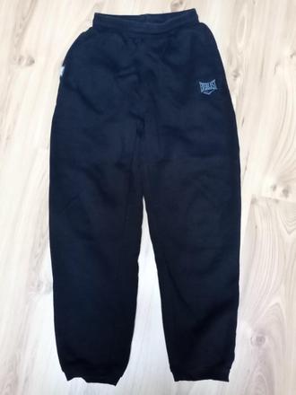 Hrubé tepláky., 158