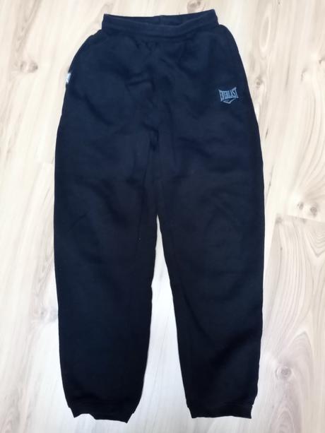 Hrubé tepláky., 158