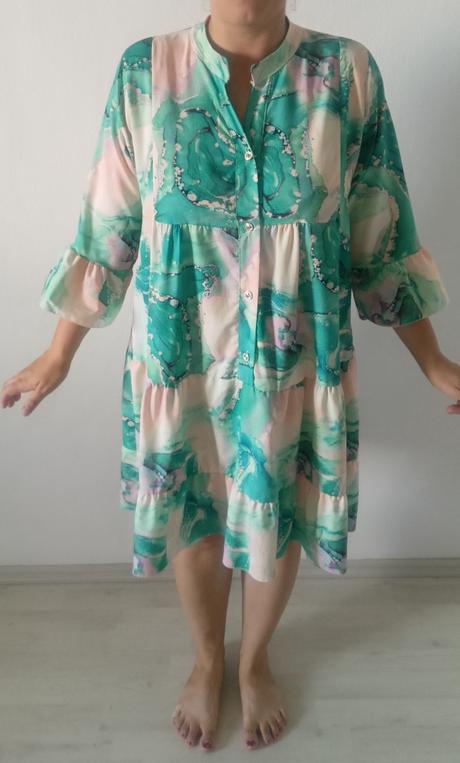 Dámske zelené vzorované šaty,