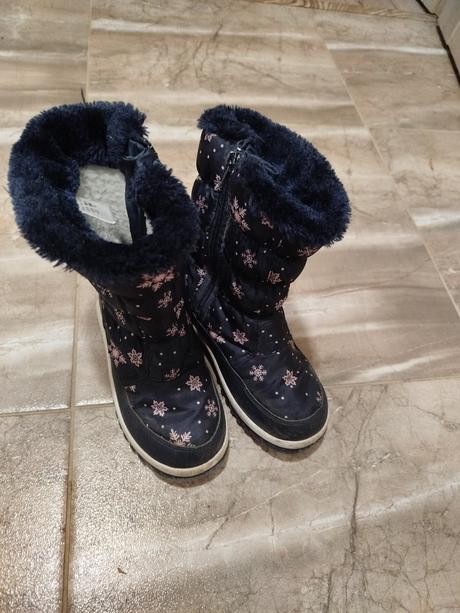 Čižmy veľ.29, lupilu,29