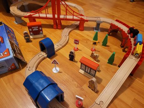 Drevená vláčiková dráha, 