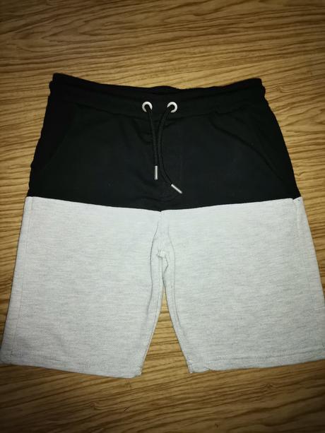 Chlapčenské krátke nohavice/kraťasy č. 152, 152