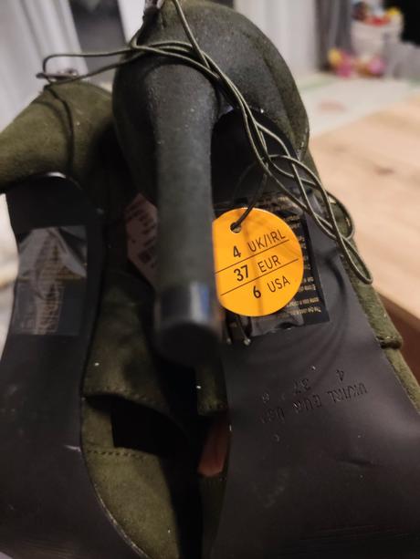 Sandále na opätku, primark,37