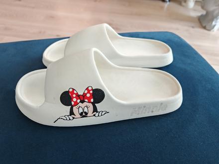 Biele slapky minnie na nohu 22 cm, 36