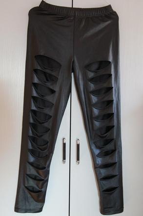 Čierne latexové legíny s dierami s, lonsdale,s