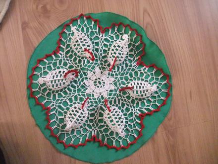 Jarná háčkovaná dekorácia,