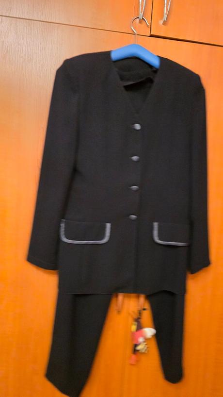 Dsmsky kostym nohavicový38ka, c&a,38