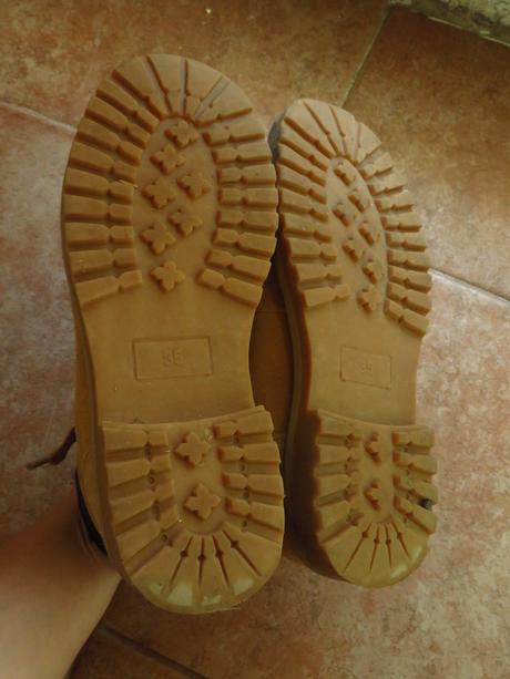 Kožené zateplené topánky - veľ. 35 - vn. dĺ. 23 cm, 35