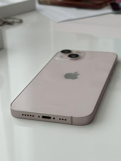 Predám iphone 13 128 gb pink, apple