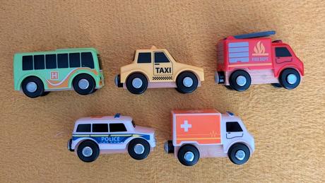 Autíčka s dreveným podvozkom, 