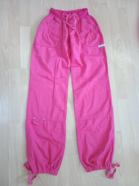 Nohavice- sportovy strih, s