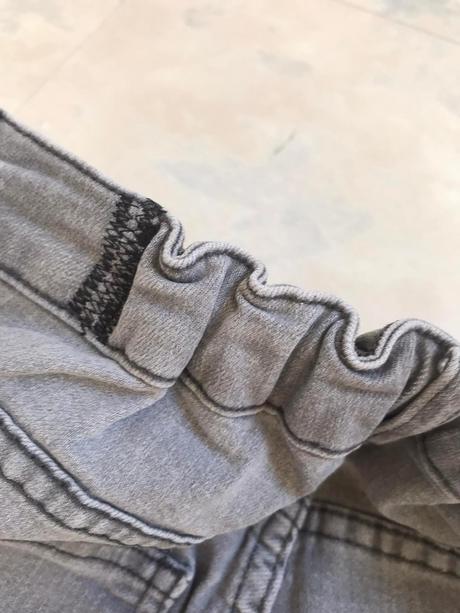 Slimky s vysokým pásom, xs