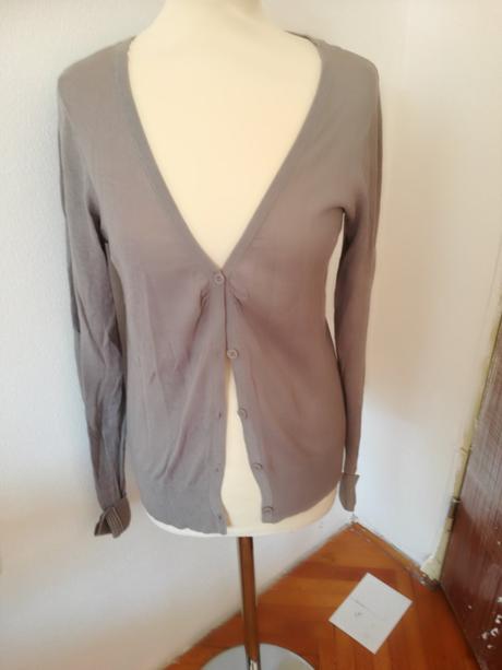 Svetrik na gombiky, m