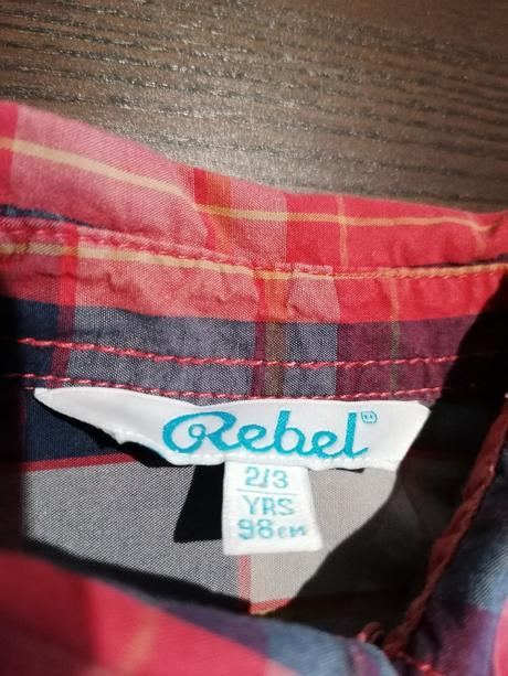 Červená košeľa, rebel,98